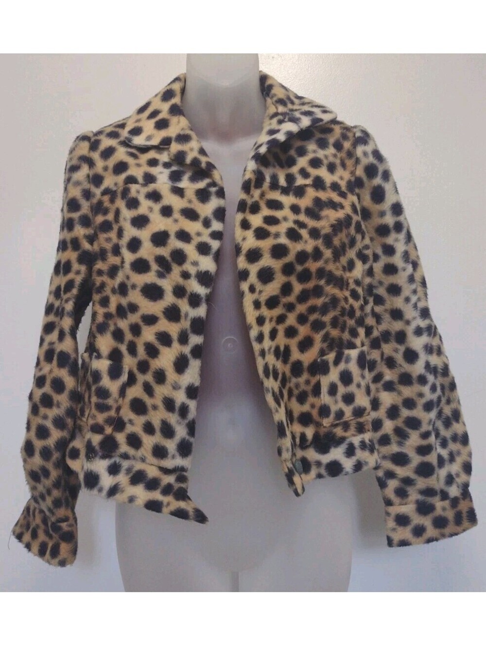Vintage 1960s Womens Faux Fur Jacket Small Medium Leopard Print Cropped